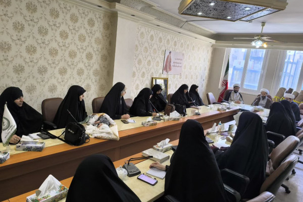 نشست شورای راهبری حوزه بانوان با حضور مدیران فرهنگی و تشریح طرحهای نوآورانه برگزار شد