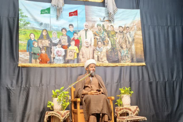 امروز هم در میانه میدان عاشوراییم؛ هیئتها پایگاه جهاد تبیین باشند