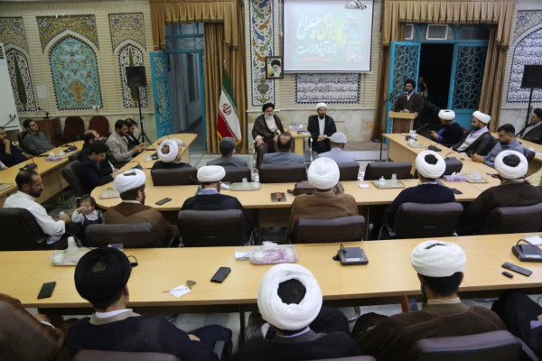 طلبهمعلمان فرصت خدمت را قدر میدانند