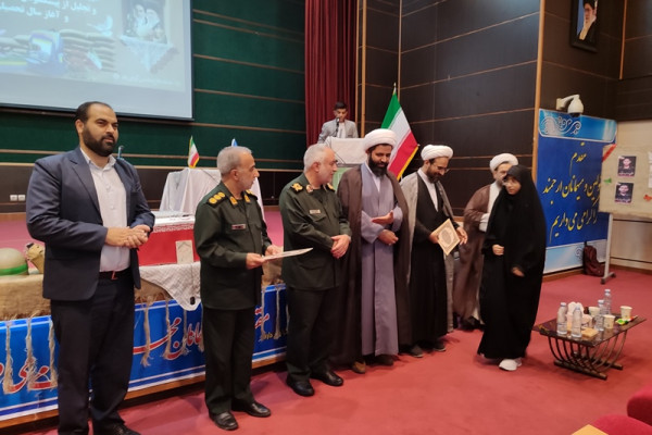تقدیر از دانشآموزان فعال فرهنگی مدارس صدرای بیرجند؛ سربازان جوان جهاد تبیین در خط مقدم روشنگری