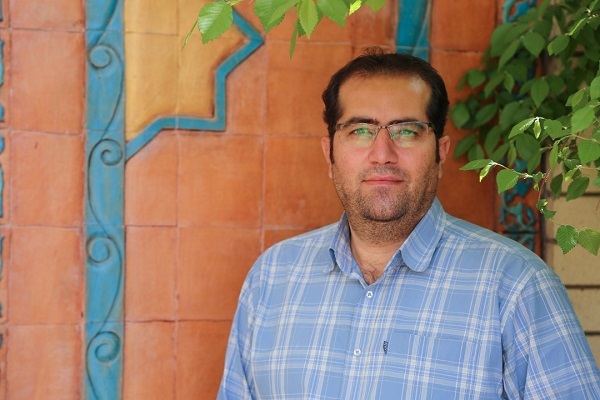 تئاتر هنری «اندیشه ساز و بدون مرز» است تئاتر هنری «اندیشه ساز و بدون مرز» است