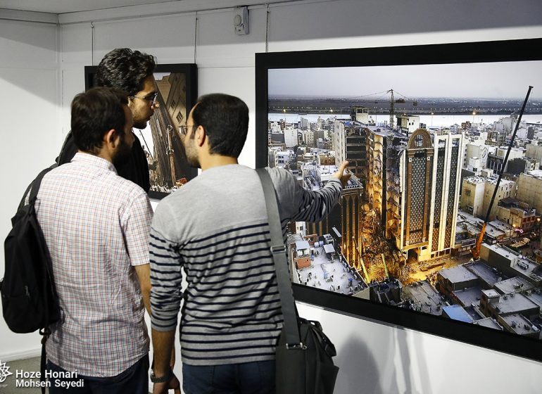 نمایشگاه عکس &laquo;غمی دگر&raquo; با موضوع حادثه متروپل در حوزه هنری افتتاح شد