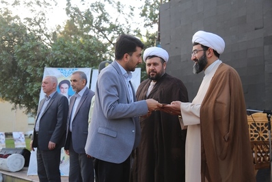 آیین تجلیل از سرآمدان و خادمان تبلیغ، تبیین اسلام ناب و نشرخوبی‌ها