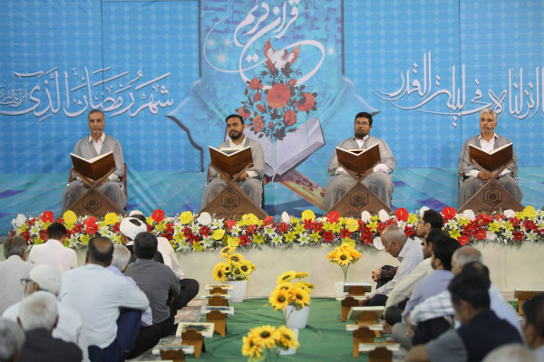 جزء خوانی قرآن کریم در امامزاده سید مظفر (ع) بندرعباس