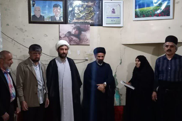 تجلیل از مادر شهید نیاکان در لالی به مناسبت روز مادر