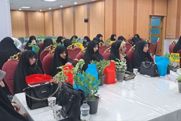 تجلیل از ۲۰۰ معلم و استاد قرآنی در نشست صمیمی بیرجند