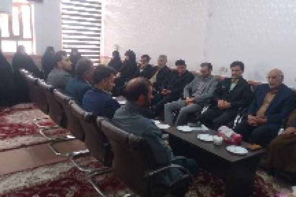 برگزاری جلسه برنامه ریزی میلاد کوثر در شهرستان دره‌شهر