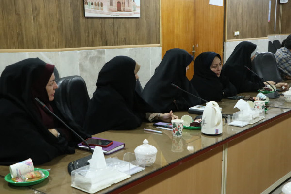 نشست صمیمی کارکنان تبلیغات اسلامی هرمزگان با مدیرکل برگزار شد