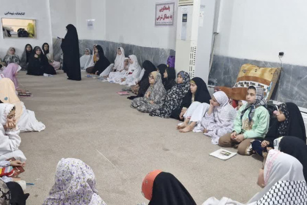 برگزاری طرح قرآنی زندگی با آیه ها در مراسم اعتکاف مهران