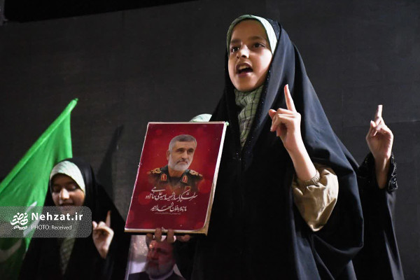 حضور حجت‌الاسلام محمد قمی در تجمع شبانه مردمی در بیرجند