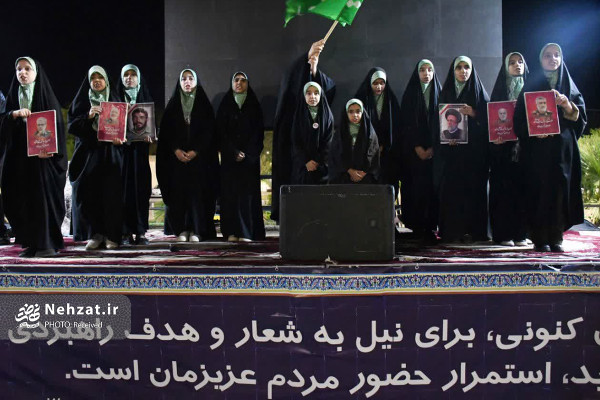 حضور حجت‌الاسلام محمد قمی در تجمع شبانه مردمی در بیرجند