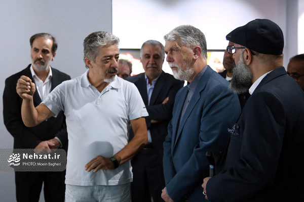وزیر فرهنگ و ارشاد اسلامی از  نمایشگاه گروهی  «مدرسه میناب» بازدید کرد