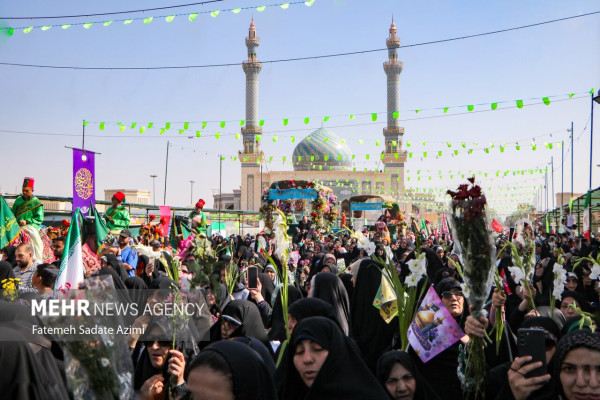آیین استقبال ورود کاروان نمادین حضرت معصومه (س) به قم