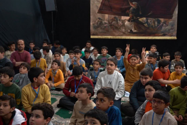 قاسمی: حضور نوجوانان فارسی در اعتکاف ۱۴۰۴ چشمگیر بود