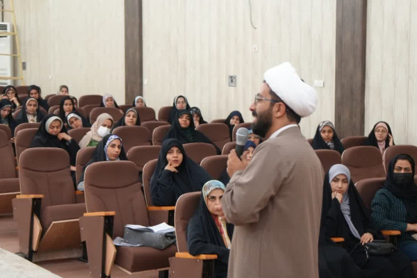 کارگاه آموزشی ارتباط مؤثر با نوجوانان