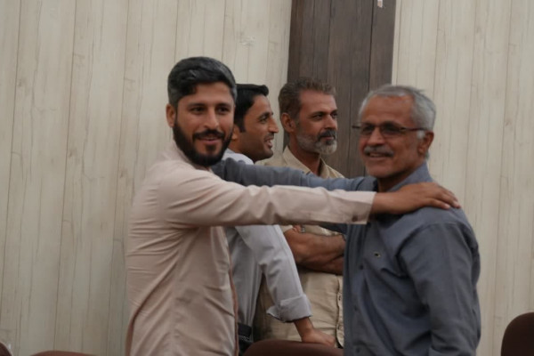 کارگاه آموزشی ارتباط مؤثر با نوجوانان