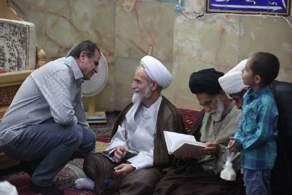 جلسه هفتگی اخلاق در شهرکرد