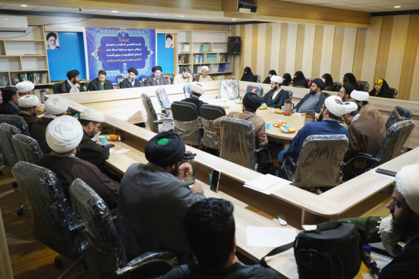 نشست تخصصی اساتید و مدیران مراکز حوزه معارف ناب برگزار شد