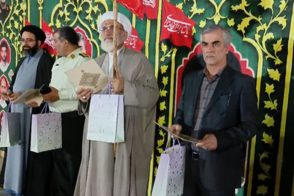 تجلیل از موکب‌داران حماسه خیابان در جشن بزرگ امت احمد